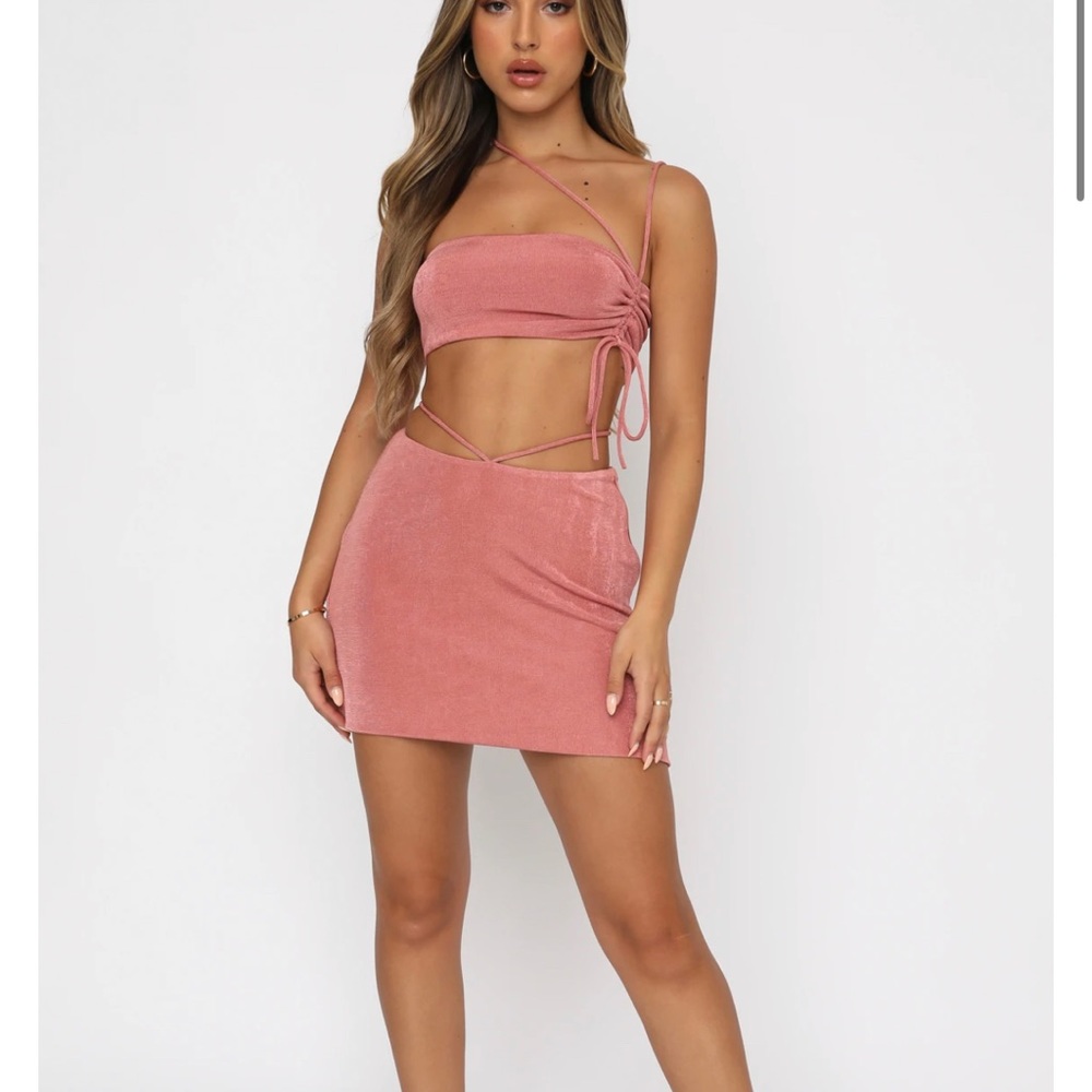 Whitefox boutique make a scene skirt & matching crop top in berry